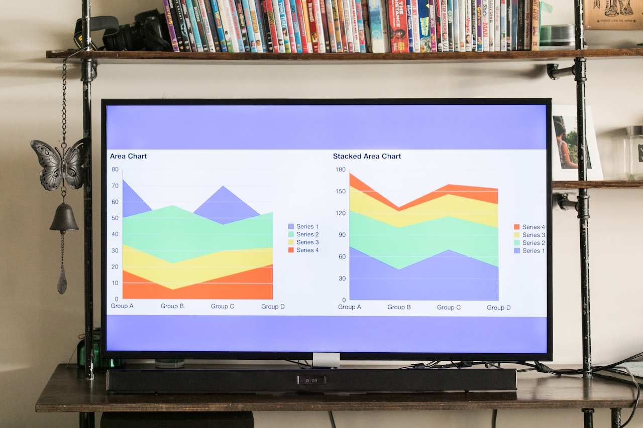 Strategies for Creating Eye-Catching Calendars in Infographics